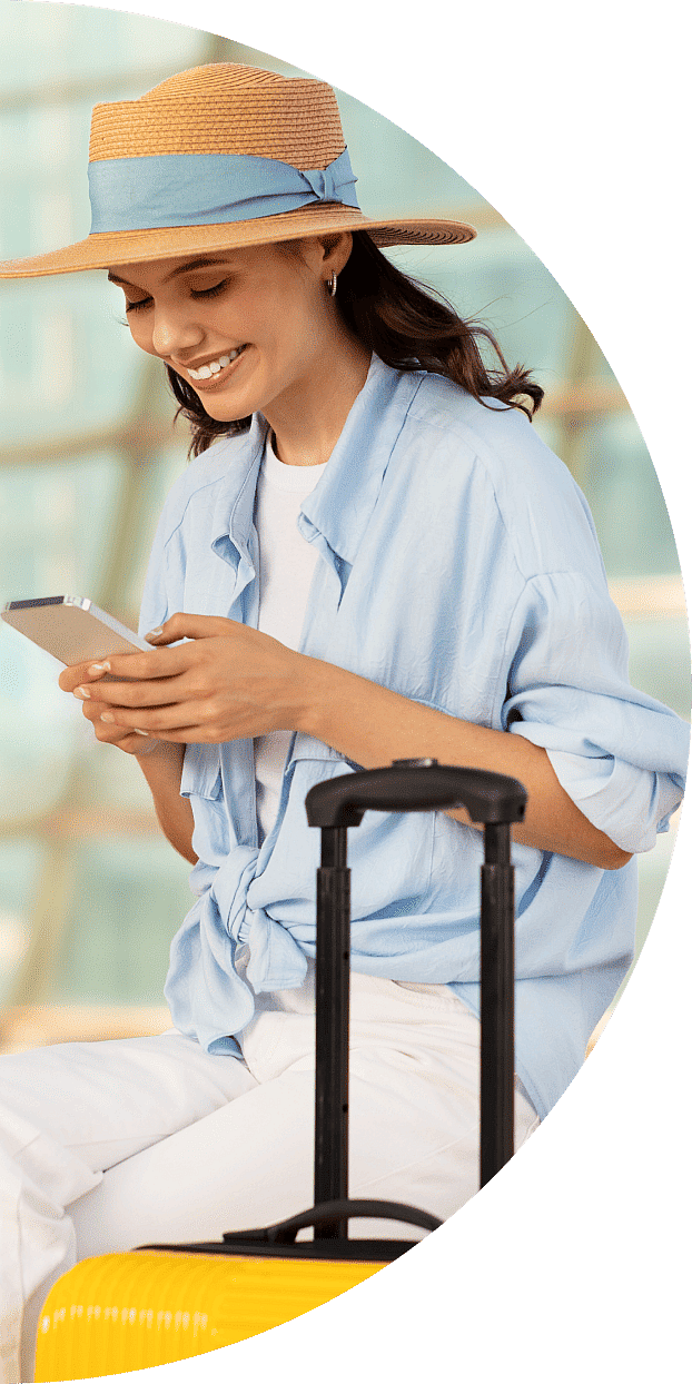 Пътешественик, използващ eSIM